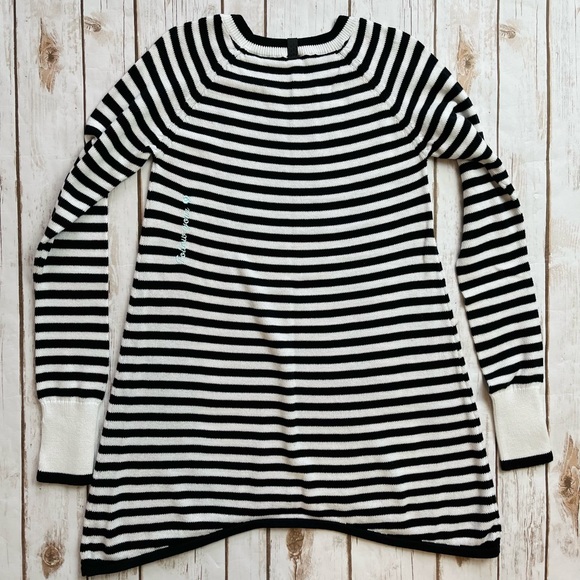 Ivivva Girls Stripe Follow Your Heart Tunic Sweater Size 12 LIKE NEW - Picture 3 of 6